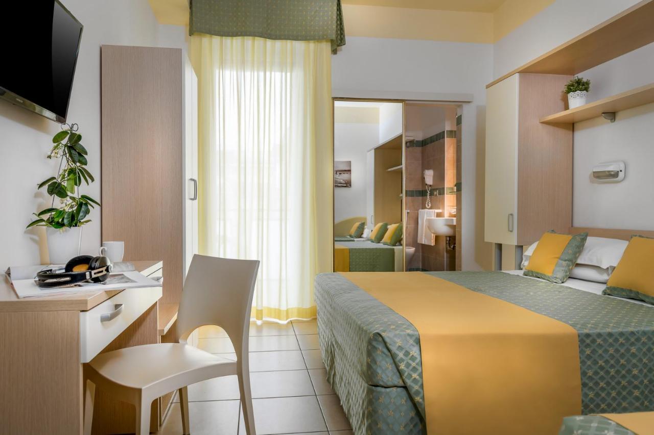 Hotel Principe Cattolica Exterior photo