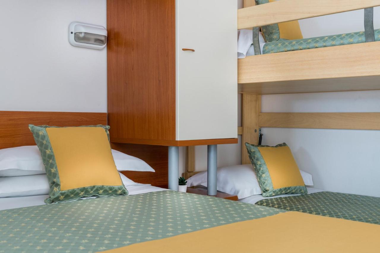 Hotel Principe Cattolica Exterior photo