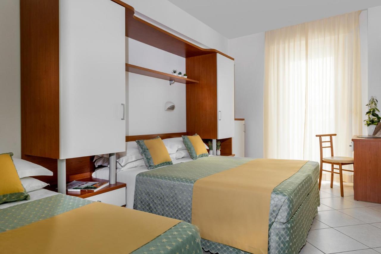 Hotel Principe Cattolica Exterior photo